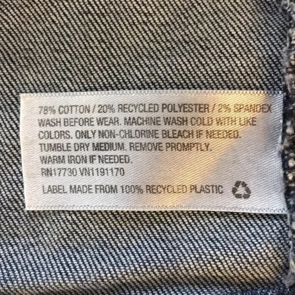 Genuine Kids from OshKosh Demin/Jean Vest Size 3T Dark Blue